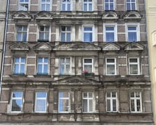 <p>Jedna z 22 kamienic, kt&oacute;re zostaną wyremontowane w pierwszej kolejności - ul. Kleczkowska 6</p>