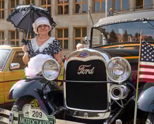 Samochody na MotoClassic 2024 r.