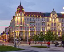 <p>Dawny hotel Grand</p>