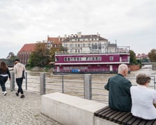Statki i łodzie wrocławskiej żeglugi wycieczkowej na Odrze w okresie zagrożenia powodzią