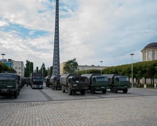 <p>Wojsko pomaga powodzianom z Wrocławia i Dolnego Śląska, żołnierze są zakwaterowani w kompleksie Hali Stulecia</p>
