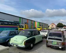 Ewakuacja eksponatów z Muzeum Motoryzacji WENA w Oławie