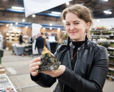 <p>Festiwal Kupuj Świadomie w Czasoprzestrzeni (Zajezdnia Dąbie), czyli moda, kosmetyki, słodkości i rośliny do kupienia</p>