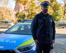 Flota dolnośląskiej policji powiększyła się o 12 pojazdów z napędem hybrydowym