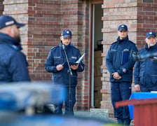 Flota dolnośląskiej policji powiększyła się o 12 pojazdów z napędem hybrydowym