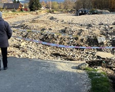 Pracownicy wrocławskiego MOPS pomagają na terenach zalanych
