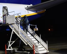 Ćwiczenia służb specjalnych na wrocławskim lotnisku