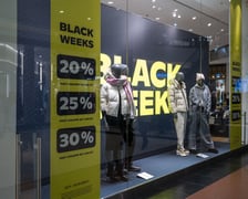 Black Week 2024 rozpoczęty. Klienci na zakupach, 30 listopada we Wrocławiu