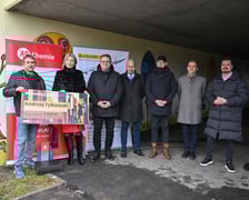 <p>Symboliczne wręczenie nagrody za projekt nowego muralu na Alei Wielkiej Wyspy, Wrocław 04.12.2024</p>