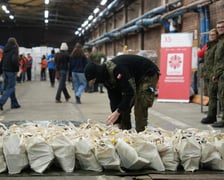 Pierwszy dzień pakowania Paczek Dobrych Relacji. Wrocław, 04.12.2024