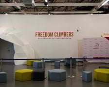 <p>Wystawa Freedom Climbers w Centrum Historii Zajezdnia. Tu zobaczymy artefakty, obejrzymy reportaże i posłuchamy nagrań himalaist&oacute;w związanych z Wrocławiem.</p>