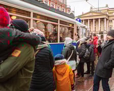 <p>Mikołajki z zabytkowym Konstalem. Wrocław, 07.12.2024</p>
