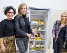 <p>Osiedle Gaj ma nową lod&oacute;kę społeczną. Znajduje się po lewej stronie od gł&oacute;nego wejścia, w centrum handlowym "Gaj".</p>