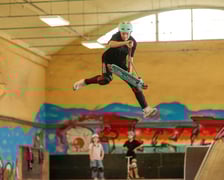 <p>MC Scoot dżem, czyli latanie na hulajnogach, zawody na skateparku przy ul. Legnickiej</p>