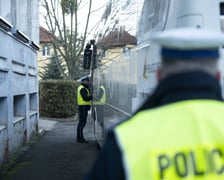 Kontrola autokaru, którym uczniowie SP nr 50 wyjeżdżali do Zakopanego na białą szkołę