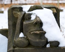 <p>Detale przypominają te z wrocławskich kamienic. Nic jednak dziwnego - właśnie z takowych pochodzą</p>