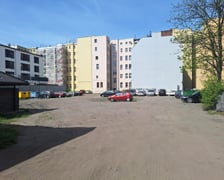 <p>Podw&oacute;rko im. Wszystkich Mieszkańc&oacute;w - projekt, kt&oacute;ry otrzymał dofinansowanie WBO - tu przed remontem</p>