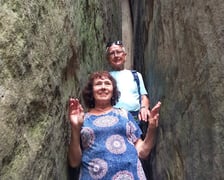 <p>Pani Gina i pan Aleksander podczas jednej z wycieczek</p>