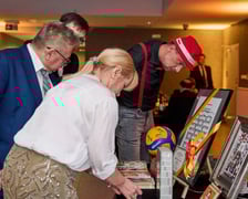 Charytatywny bal karnawałowy zorganizowany przez radę rodziców przy Liceum Ogólnokształcącym nr II