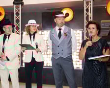 Charytatywny bal karnawałowy zorganizowany przez radę rodziców przy Liceum Ogólnokształcącym nr II