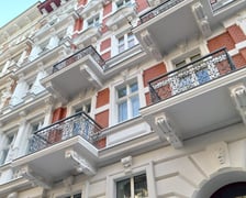 <p>Kamienica wyremontowana w 2024 roku. Adres: Miernicza 26</p>