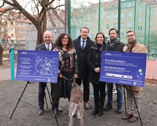 Od lewej: radny Dominik Kłosowski, radna Izabela Duchnowska, wiceprezydent Michał Młyńczak, prezes WM Monika Tendaj-Bielawska,  dyrektor ZZK Andrzej Margielewski, RO Błażej Szymczak