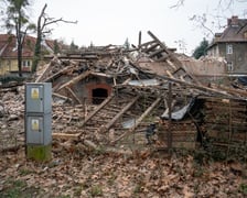 <p>Zburzona zabytkowa willa przy Kasprowicza 23. Zdjęcie archiwalne z 2024</p>