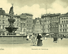 <p>Poczt&oacute;wka z 1901 roku, druga figura Neptuna na fontannie na Nowym Targu</p>