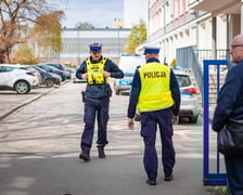 Akcja straży i policji przy III LO na Nadodrzu (12 kwietnia 2025)