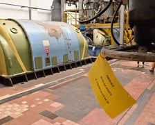 <p>Turbina typu kondensacyjnego. Ta na zdjęciu została wyłączona jako pierwsza. Nie działa już od kilku lat. Zdjęcie z 2023 roku.&nbsp;</p>