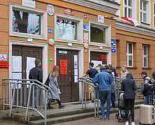 Wrocław głosuje. Zdjęcia z lokali wyborczych na Ołbinie i Karłowicach-Różance (komisje nr 58 , 59, 258)