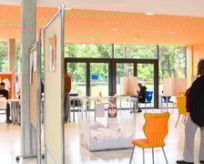 Głosowanie w komisji nr 108 w liceum nr 5 przy Kuronia na Hubach