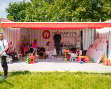 Piknik z okazji Dnia Rodzicielstwa Zastępczego, który odbył się w sobotę 31 maja w parku Grabiszyńskim we Wrocławiu