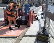 Remont drogi dla pieszych i rowerzystów po zachodniej stronie mostów, od strony ul. księcia Witolda
