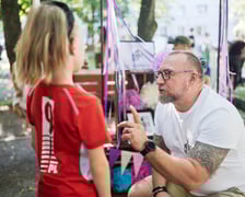 <p>Festyn podw&oacute;rkowy "Dbam to mam" przy ul. Fiołkowej. Wrocław, 12.08.2025</p>