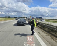 <p>Informuje o wypadkach, pożarach i nagłych zdarzeniach. Portal „Kąty Wrocławskie na sygnale”</p>