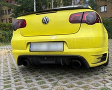 <p>Samochody, kt&oacute;re zostały skontrolowane pod kątem nadmiernego hałasu - policja zatrzymała 17 dowod&oacute;w rejestracyjnych</p>