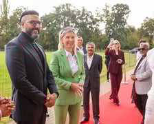 <p>Wizyta Abhisheka Bachchana we Wrocławiu &ndash; uroczystość zapowiadająca powstanie pierwszego we Wrocławiu boiska do krykieta im. Amitabha Bachchana</p>