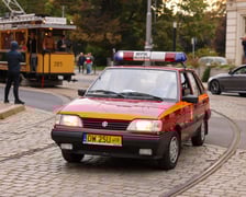 Zabytkowe tramwaje i autobusy podczas wielkie parady we Wrocławiu, 27.09.2025 r.