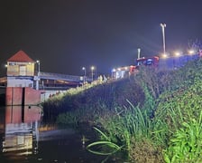 <p>Akcja służb na Pasterskiej we Wrocławiu, w okolicach most&oacute;w Trzebnickich - 30 września</p>