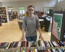 Kiermasz książek w bibliotece przy ul. Grabiszyńskiej we Wrocławiu