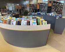 Kiermasz książek w bibliotece przy ul. Grabiszyńskiej we Wrocławiu