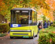 Autonomiczny bus BB-1 od 15 października wozi pasażerów po cmentarzu Osobowickim