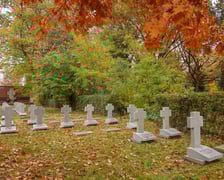 <p>Nowe miejsce pamięci na cmentarzu Osobowickim</p>