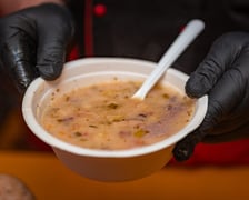 Streetbus znów w trasie. Mobilna pomoc dla osób w kryzysie bezdomności - 3.11.2025