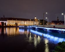 Próby iluminacji na mostach Uniwersyteckich. Zdjęcie z 8 października 2025 r.