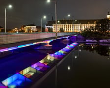 Próby iluminacji na mostach Uniwersyteckich. Zdjęcie z 8 października 2025 r.