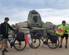 J&J dookoła Polski. Są już na półmetku i zapraszają na spotkanie w CAL na Maślicach | ZDJĘCIA