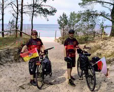 J&J dookoła Polski. Są już na półmetku i zapraszają na spotkanie w CAL na Maślicach | ZDJĘCIA