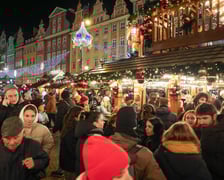 <p>Wiecz&oacute;r otwierający jarmark świąteczny na Rynku we Wrocławiu, 21 listopada 2025</p>
